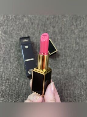 tom ford lip color 08 flamingo 3g full size discontiued July sale